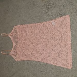 💛BNWOT Charlotte Russe Stretchy Pink Lace Tank